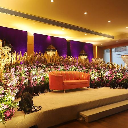 Alba Inn, Vijay Nagar インドール エクステリア 写真