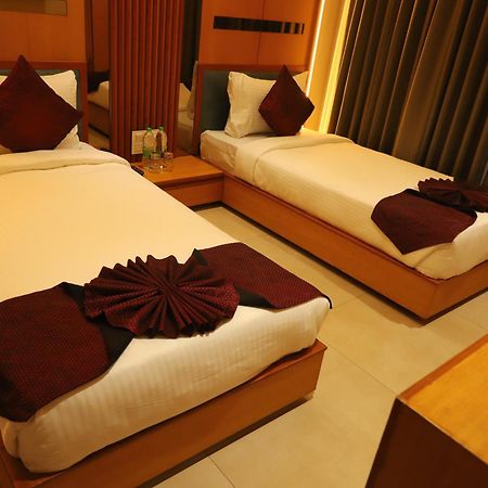 Alba Inn, Vijay Nagar インドール エクステリア 写真