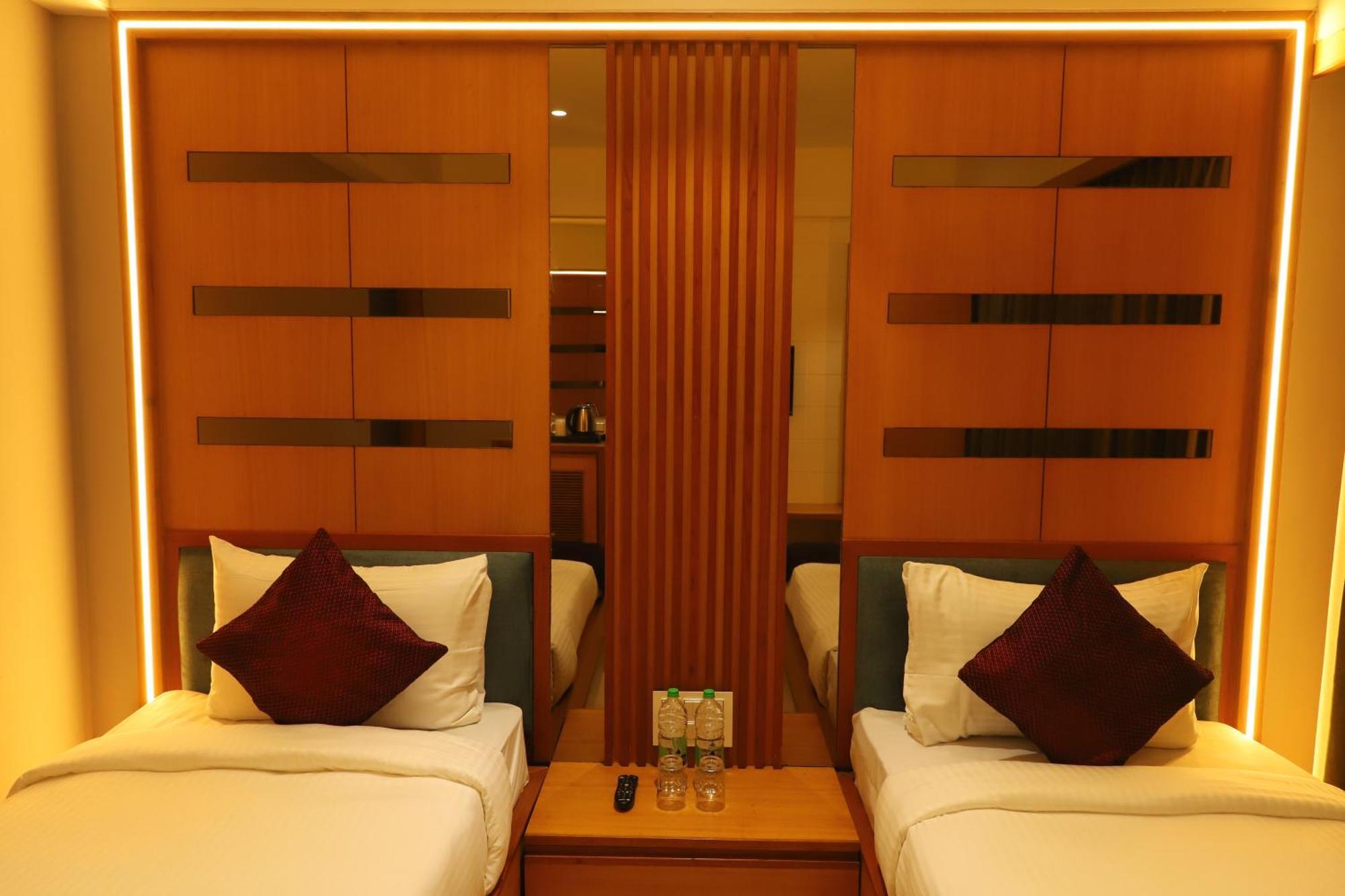 Alba Inn, Vijay Nagar インドール エクステリア 写真